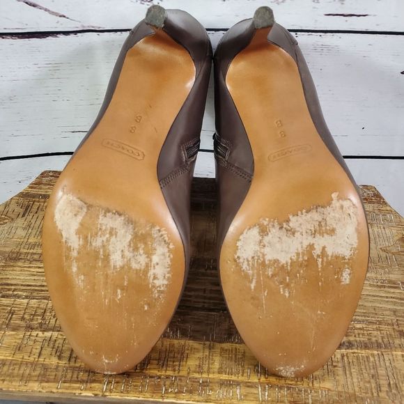 COACH Sondra Semi Matte Calf Ankle Zip Bootie Size 8 Medium Chestnut LIKE NEW! - Picture 5 of 10
